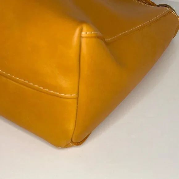 Portland Leather Goods Triangle Shoulder Bag - Picture 14 of 15